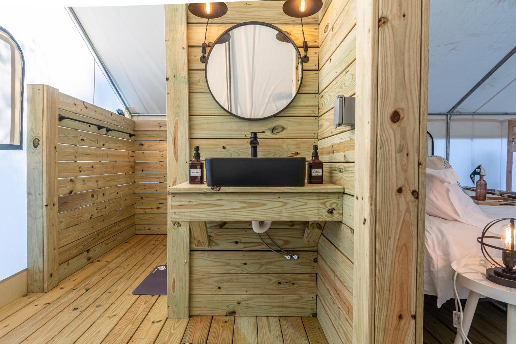 Timberline Glamping Orange Beach กัลฟ์ชอร์ส ภายนอก รูปภาพ
